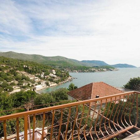 Guest House Rooms Rose Molunat Exterior foto